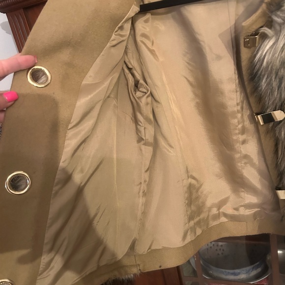 Michael Kors Tan and Silver Buckle Coat women size medium excellent condition - Picture 6 of 8